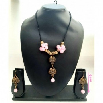 Beautiful Hand Made Necklace Set