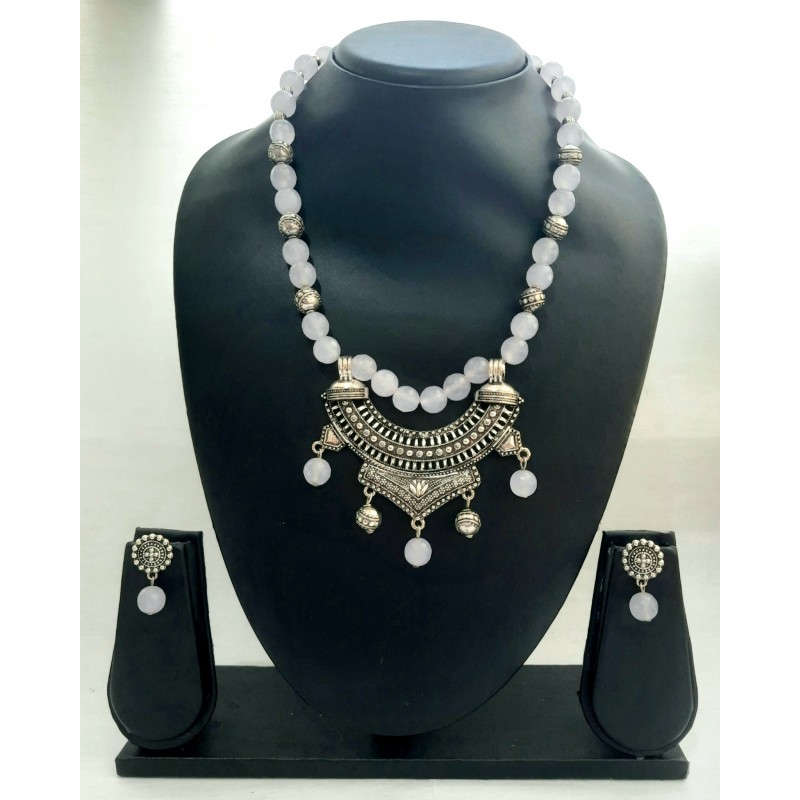 Hand Made Casual Beautiful Necklace Set Hand Made Casual Beautiful Necklace Set