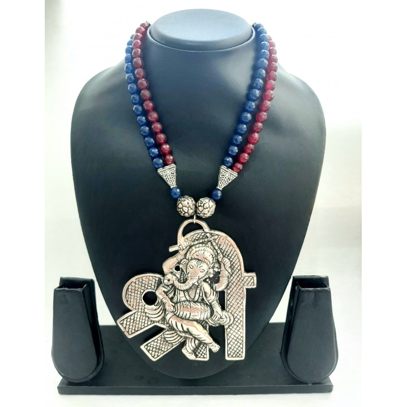 Double Row Dual Colour Beads Handcrafted Necklace Set With Pendant Double Row Dual Colour Beads Handcrafted Necklace Set With Pendant