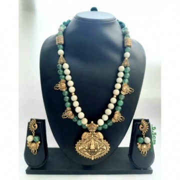 Handcrafted Beautiful Necklace set