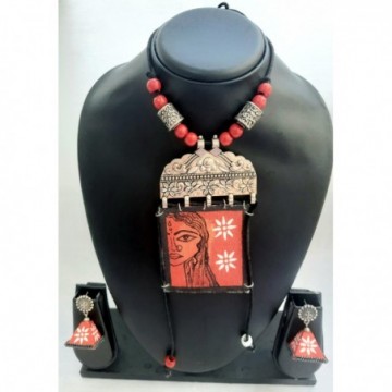 Handcrafted Beautiful Fabric Necklace Set