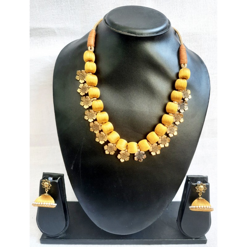Handcrafted Beautiful Gold Plated Necklace Set Handcrafted Beautiful Gold Plated Necklace Set