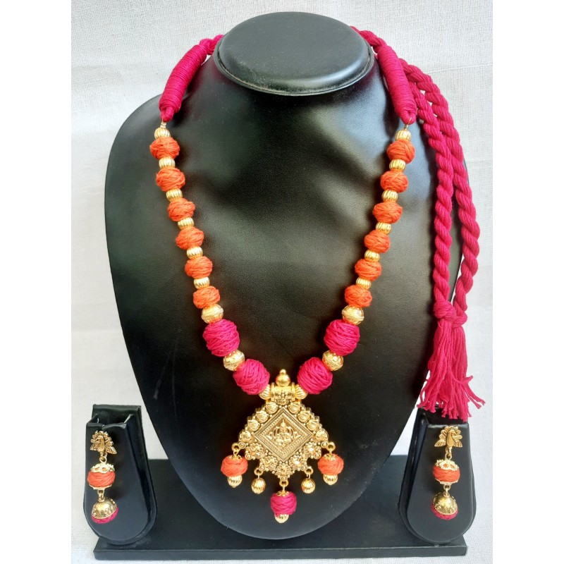 Hand Made Beautiful Pendant Set Hand Made Beautiful Pendant Set
