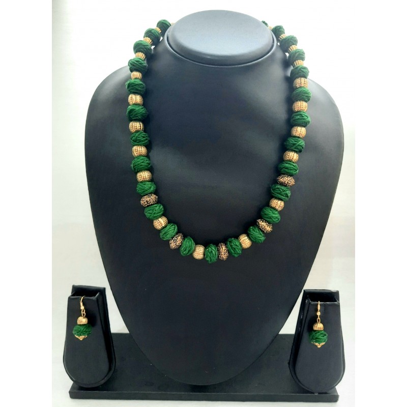 Hand Made Beautiful Necklace Set Hand Made Beautiful Necklace Set