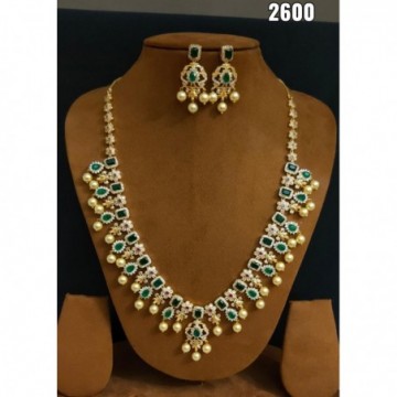 Zeelo Gold Polished CZ Stones Necklace Set